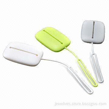 Fancy Keychains, Made of Silicone, Available in Different Shapes